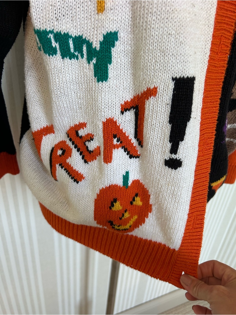 Vintage Alison Craig Halloween knit cardigan sweater Trick or Treat Size Medium - Picture 3 of 7